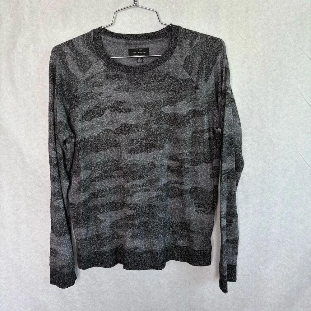 Lucky Brand Women's Pajama Shirt Size Small Camo White Long Sleeve Top - Picture 1 of 4
